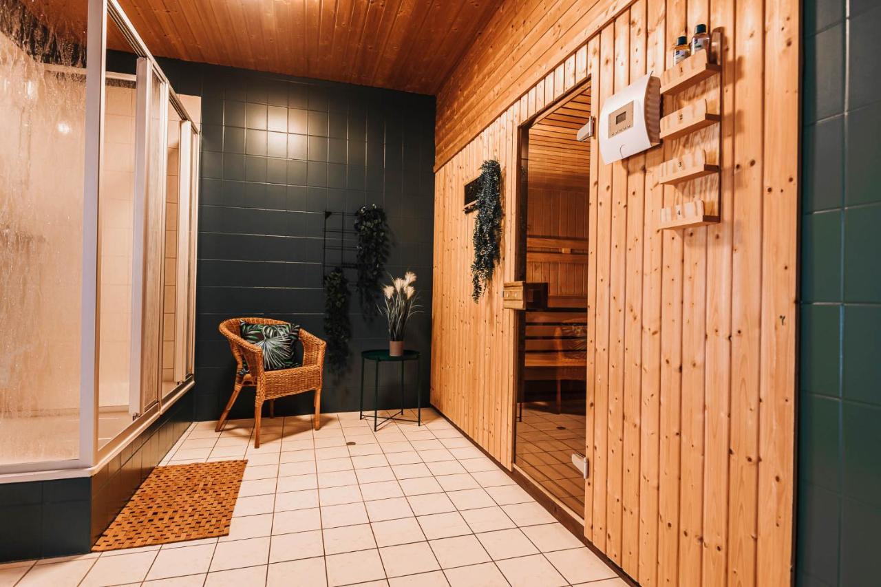 Xxl Ferienhaus Goldberger See - Sauna - 16 Personen Zewnętrze zdjęcie